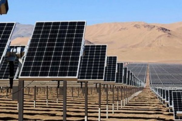 <p>Acciona Energía debuta en la bolsa española con subidas de 4,7% alcanzando una valoración de US$ 10.700 millones</p>