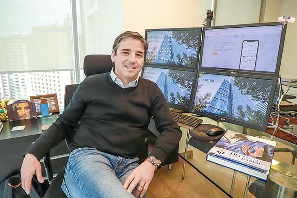 <p>El socio y director ejecutivo Sartor Finance Group, Pedro Pablo Larraín. Foto: Julio Castro</p>