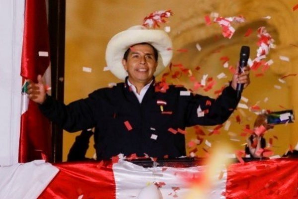 Aun sin proclamación como presidente de Perú, Pedro Castillo adelanta que el 28 de julio pedirá al Congreso que llame a una Asamblea Constituyente