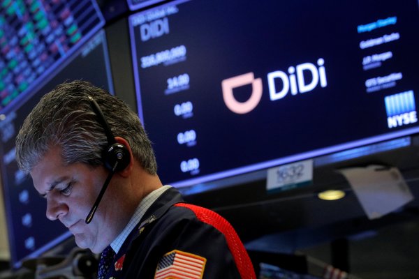 Acción de Didi se desploma por revisión de ciberseguridad en China a días de su debut bursátil