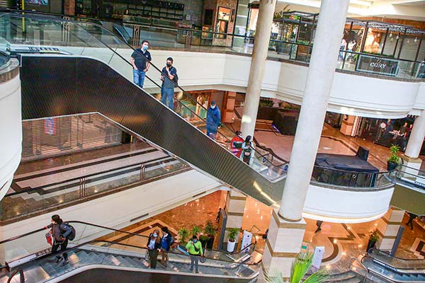 El llamado de atención del regulador a Cencosud Shopping