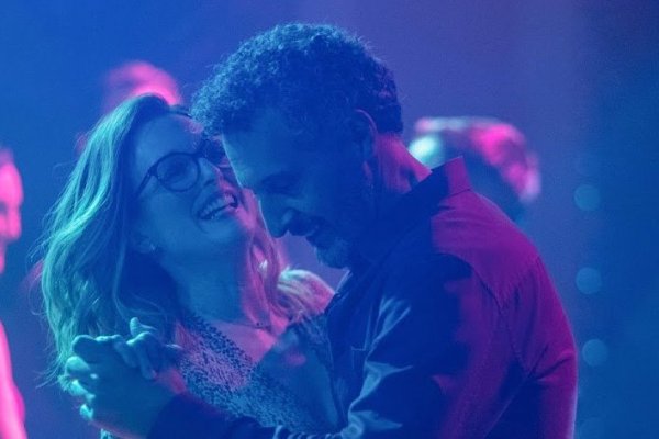 Guía de Ocio: El remake de Gloria con Julianne Moore y más