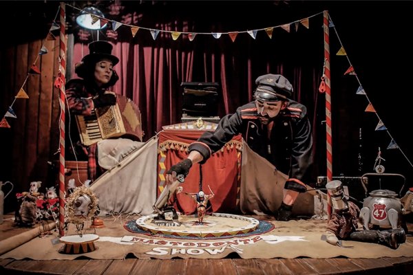 El mágico tour de un circo teatro itinerante