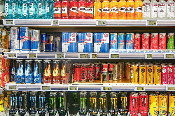 Gobierno busca ampliar el impuesto específico a bebidas energéticas, hidratantes y néctares