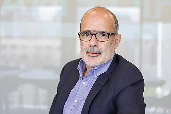 State Grid toma control de CGE: define nuevo presidente y suma a Rodrigo Valdés en el directorio