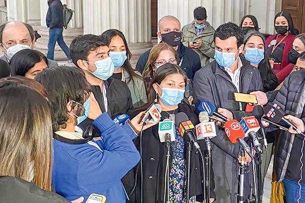Convención: ratifican vicepresidencias y Loncon llama a trabajar unidos
