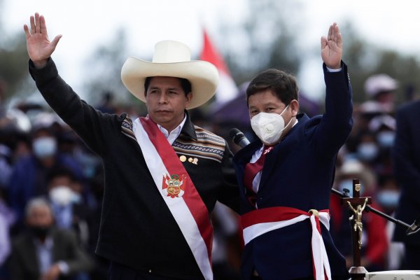 Nuevo gobierno de Perú ya sufre su primera crisis por nombramiento de jefe de gabinete