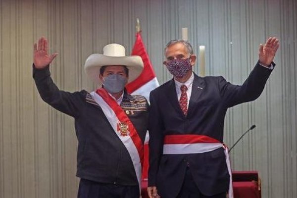Perú designa al moderado Pedro Francke ministro de Economía en pos de calmar mercados
