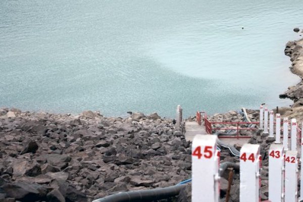 Crisis hídrica profundiza su amenaza sobre Chile con déficit de más de 90% en los niveles de nieve