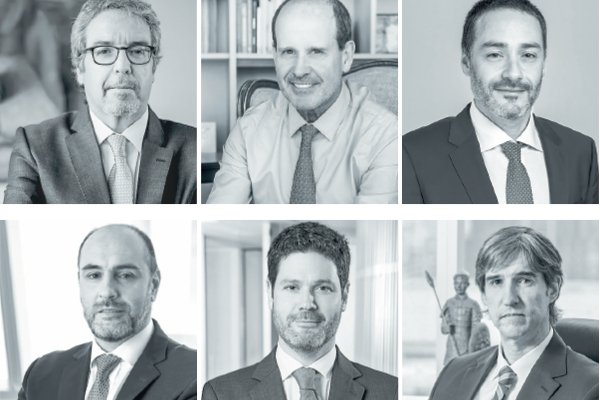 <p>Gabriel Zaliasnik, socio de AZ. Rodrigo Zegers R., socio de Rivadeneira Colombara Zegers & Cia. Sebastián Delpiano, socio de Honorato Delaveau. Cristián Gandarillas, socio de Gandarillas Montt del Río. Cristián Muga, Ortiz & Cia. Francisco Bañados, socio Del Río Izquierdo.</p>