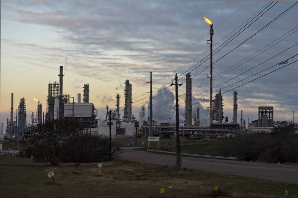 Una crisis mundial de gas está poniendo a prueba las antiguas verdades del mercado