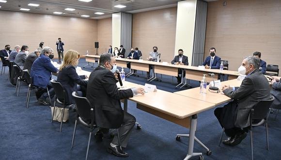 Perú: gremios de micro y pequeñas empresas se reunieron hoy por primera vez con el ministro de Economía de Castillo