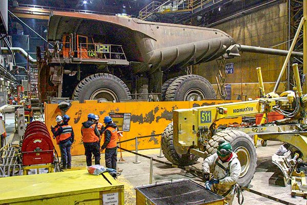 Dos sindicatos de Andina rechazan oferta de Codelco y se acercan a la huelga