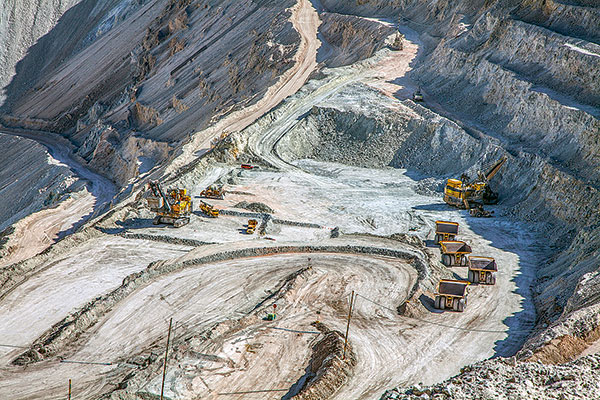 Justicia da la razón a Codelco en disputa con dirigentes de Chuquicamata por horas de trabajo sindical