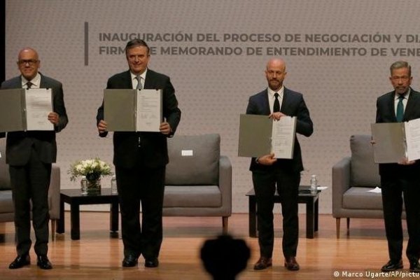 <p>Gobierno y oposición de Venezuela volverán a dialogar en septiembre tras ronda en Ciudad de México</p>