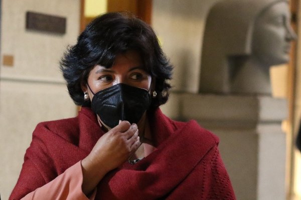 Provoste, la punta de lanza de un bloque herido