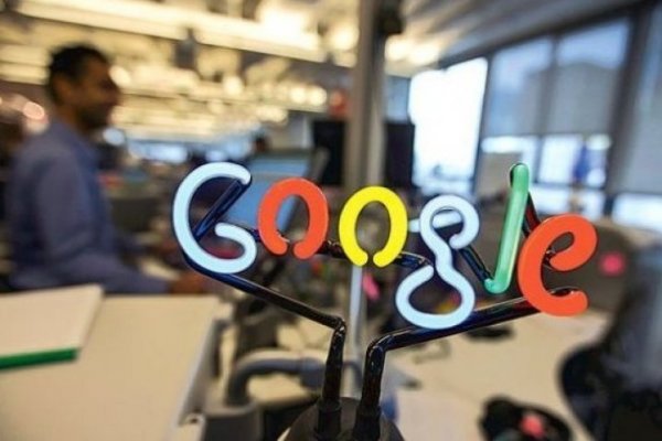 Google: vacunación obligatoria y rebaja del sueldo a los teletrabajadores