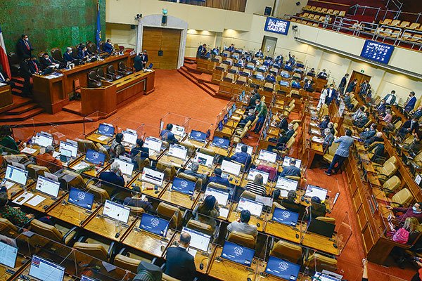Con 89 votos a favor: Cámara despacha al Senado proyecto que modifica el sistema de gratificaciones