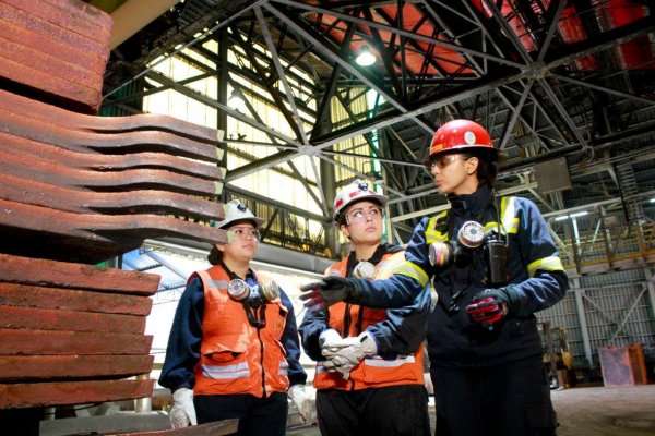 Sector minero recupera 34 mil empleos en últimos 12 meses y crece ocupación femenina