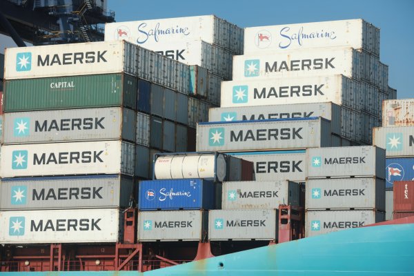 Única salida a crisis de cadena global de suministro es que disminuya la demanda de los consumidores, dice Maersk