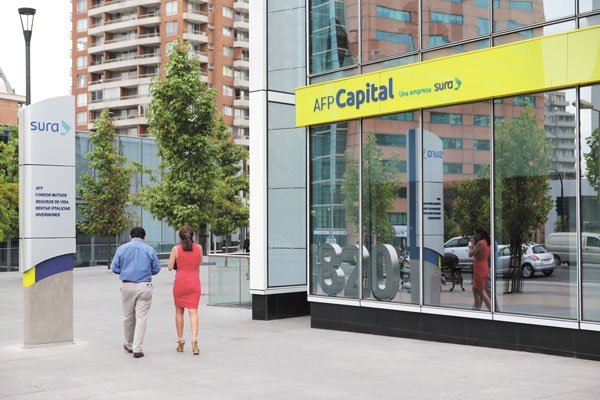 AFP Capital pide aclarar sentencia a la Suprema luego que PwC y La Polar indicaran "imposibilidad" de cuantificar indemnizaciones
