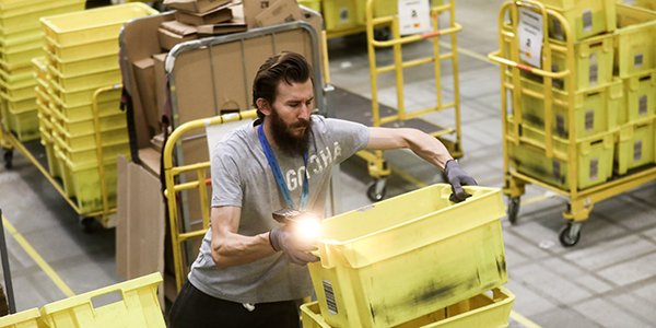 Los robots reemplazan a los humanos a medida que incrementa la escasez de mano de obra