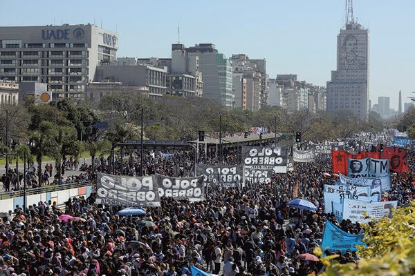 Argentina paga unos US$ 1.900 millones en capital al FMI por la deuda contraída en 2018
