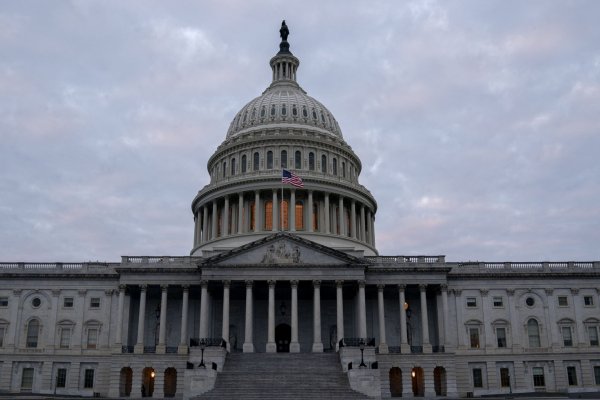Cámara Baja de EEUU aprueba suspender techo de la deuda, pero ley sería bloqueada en el Senado