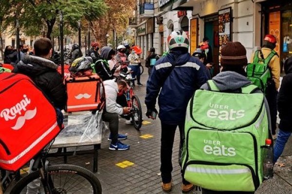 Conductores y repartidores de plataformas en México tendrán acceso a beneficios de seguridad social como trabajadores independientes