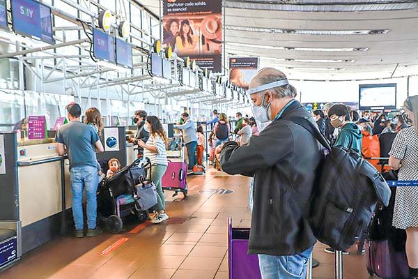 IATA: la pandemia le costará al sector aéreo unos US$ 201.100 millones hasta el 2022