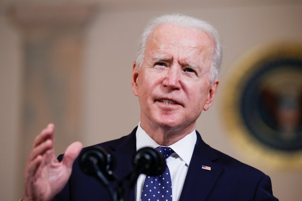 Biden y un posible default de EEUU: "Un meteorito se dirige a estrellarse contra nuestra economía"