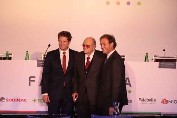 <p>Pesar en el mundo empresarial tras fallecimiento de expresidente de Falabella</p>