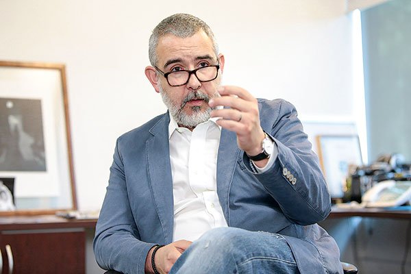 Fin de una era: Rodrigo Castillo deja dirección ejecutiva de gremio eléctrico