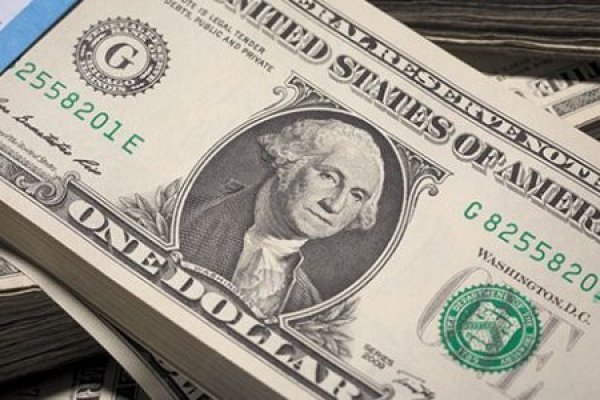 Dólar no para de subir: los tres factores que llevan a la divisa estadounidense a tocar máximos de un año en Chile