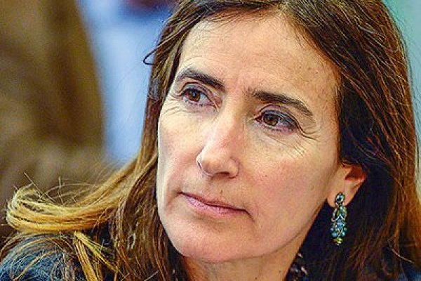 Schmidt por Dominga: “Nunca he recibido un llamado del Presidente Piñera para aprobarlo”