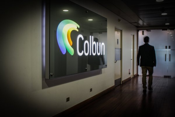 Colbún emite un bono de US$ 600 millones con vencimiento a 2032