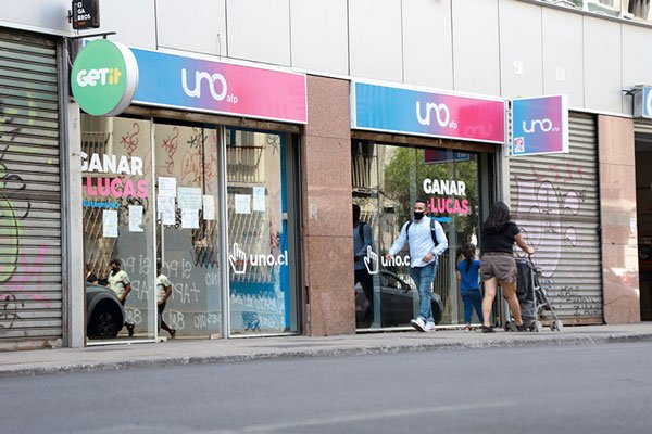 Se buscan vendedores: AFP UNO se lanza a reclutar ejecutivos de ventas tras fin de licitación de cartera de afiliados