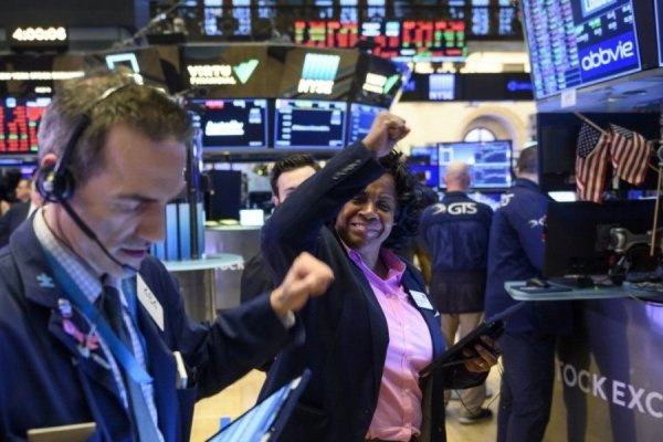 Bolsas del mundo reaccionan con optimismo a los resultados corporativos