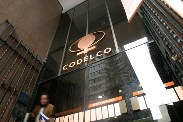 Codelco mejora su perfil de vencimientos de deuda con emisión de bono a largo plazo