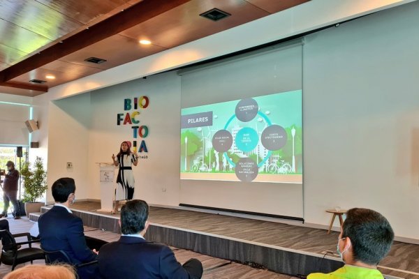 <p>Ahora en DF | Gobierno presenta Estrategia Climática de Largo Plazo</p>