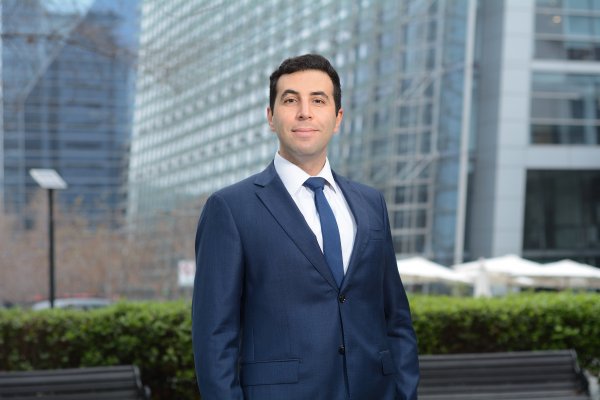 Cámara de Comercio Internacional nombró a abogado chileno como representante en el Foro de Árbitros Jóvenes