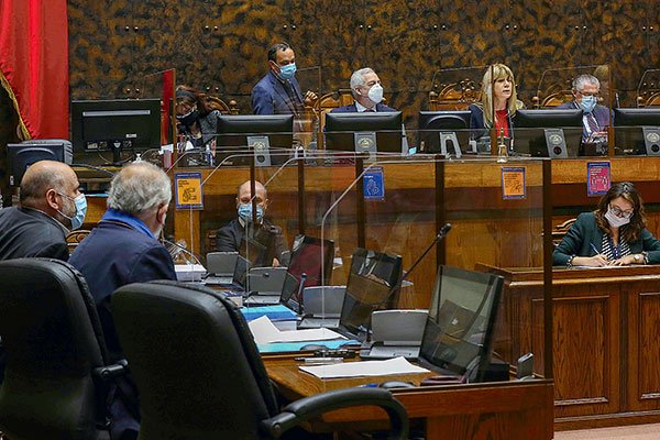 Cuarto retiro desde las AFP: Mesa del Senado vuelve atrás y confirma que el proyecto se votará el próximo martes 9