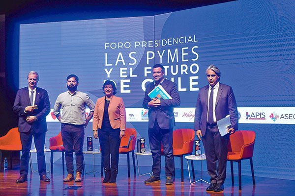 Banco Julius Baer: “Independiente del resultado presidencial, la posición fiscal de Chile seguirá deteriorándose”
