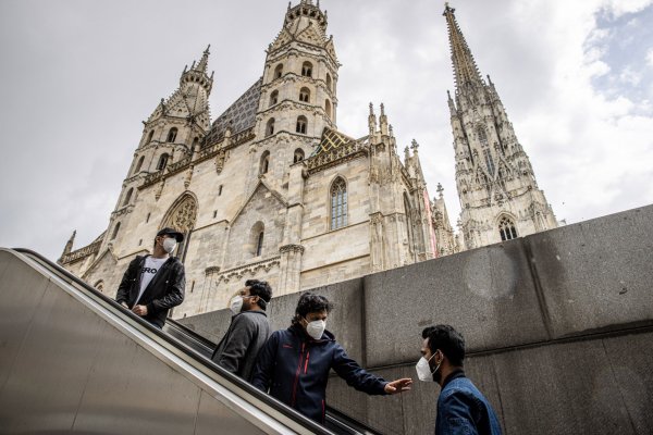 Economistas aseguran que Europa está mejor preparada para resistir una nueva ola de Covid-19 este invierno