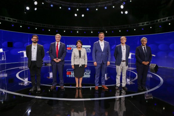 Sin grandes novedades los candidatos presidenciales se enfrentan en el último debate de Anatel