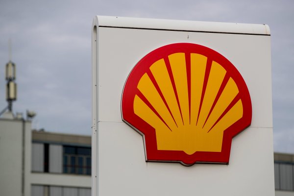 <p>Gobierno holandés lanza un esfuerzo de último minuto para tratar de evitar que Shell abandone el país</p>