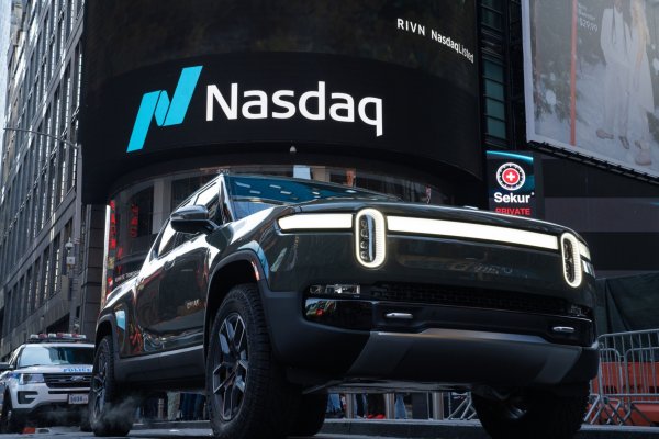 <p>Valoración de Rivian supera a la de Volkswagen ante frenesí por los vehículos eléctricos</p>