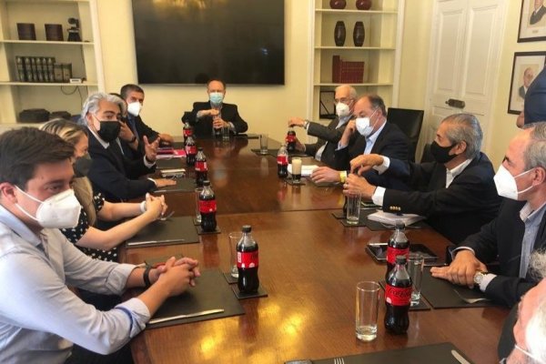 Tras cita con la CPC, ME-O invita a los empresarios y a los gremios de trabajadores a cambiar: "Si no, va a haber inestabilidad"