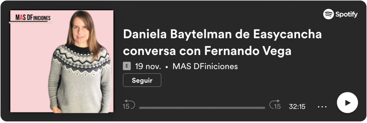 <p>Daniela Baytelman de Easycancha conversa con Fernando Vega</p>