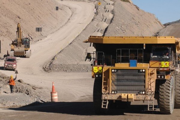 Mineras de cobre en Chile serán las ganadoras de decisiones de gobierno de Castillo, según banco de inversión